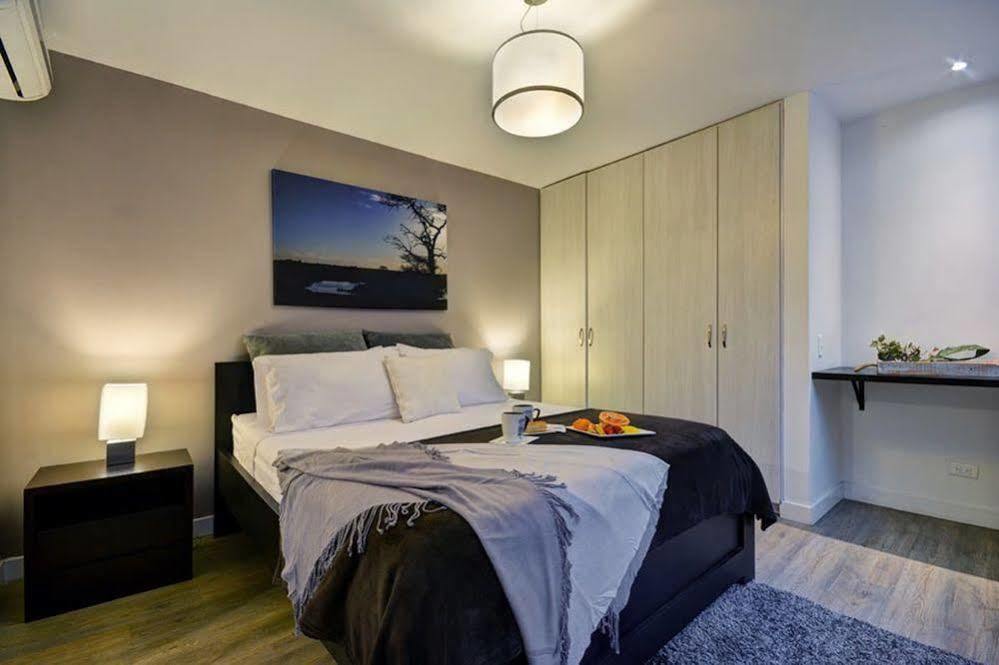 Oasis Suites Меделин Екстериор снимка