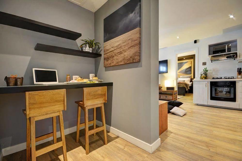 Oasis Suites Меделин Екстериор снимка